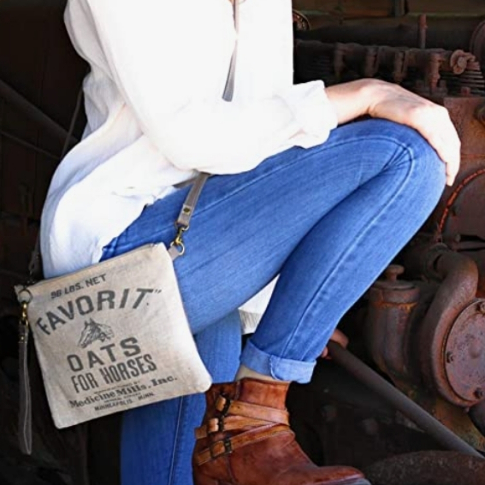 VTG American Glory   Crossbody  Bag
